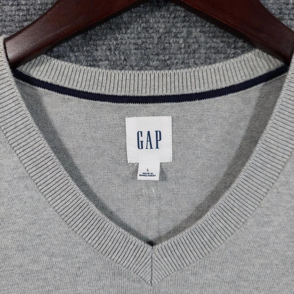 GAP neck sweater